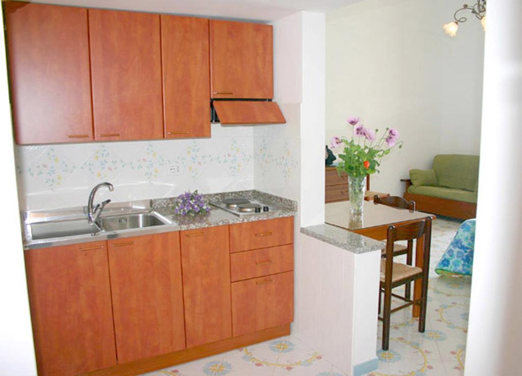 Ludovica Apartment Type B 포지타노 객실 사진